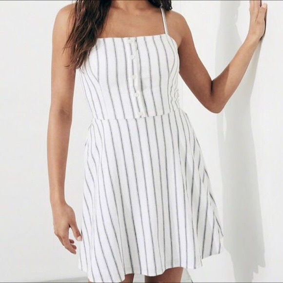 Hollister Dresses & Skirts - grey and white striped dress